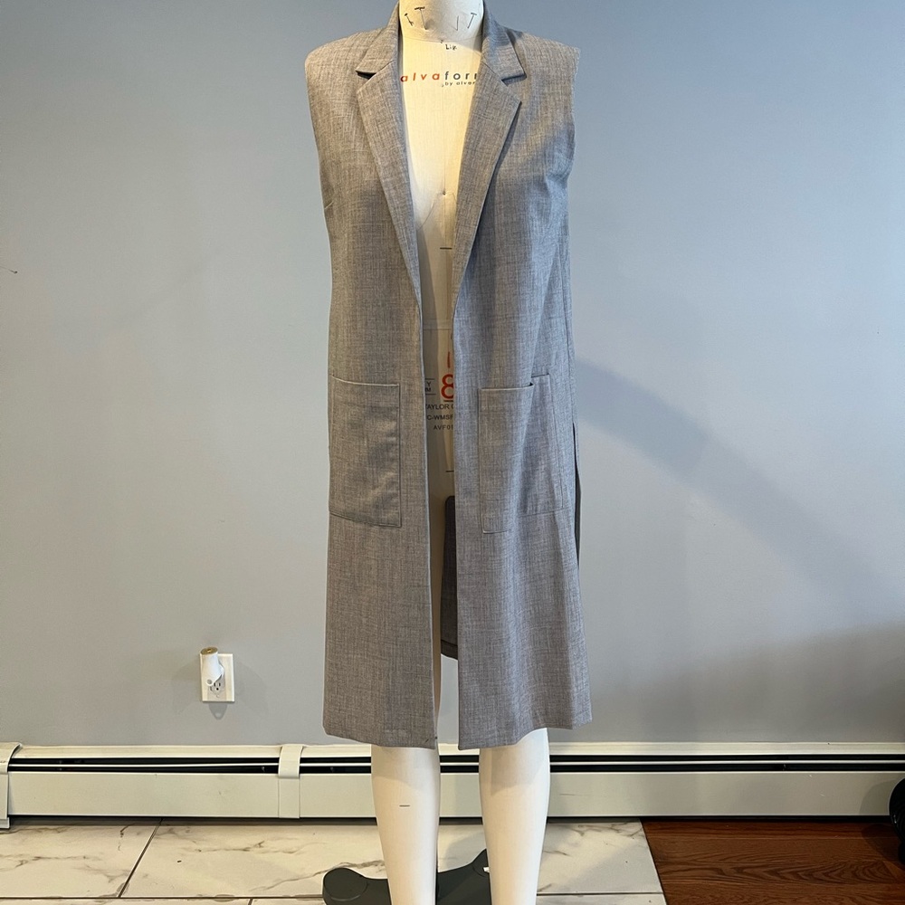 Forever 21 Gray Sleeveless Vest